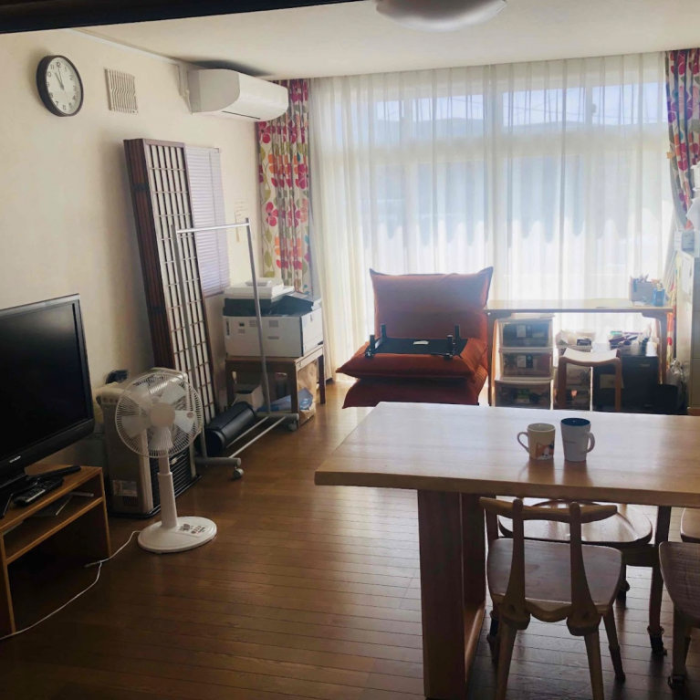 5LDKの一軒家での共同生活